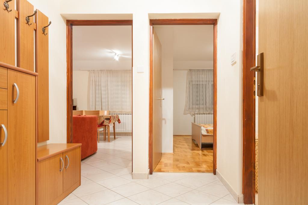 Apartment Aldo * Pula